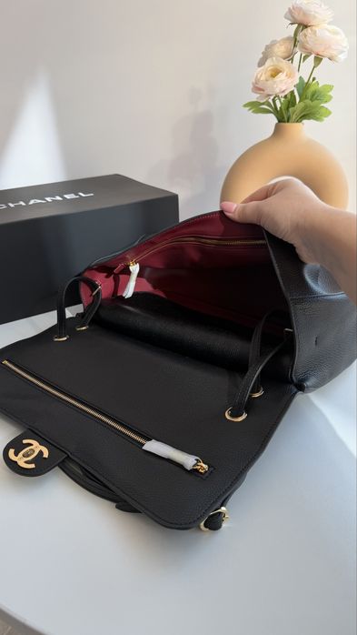 Сумка Chanel Maxi Flap 32см в наявності