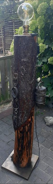 Lampa Stojąca wykonana z Belki drzewa na solidnej podstawie Rękodzieło