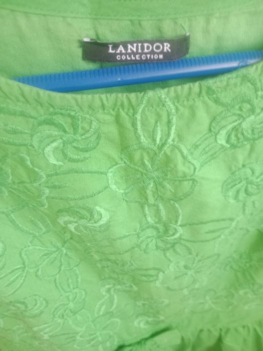 Vestido para criança verde bordado