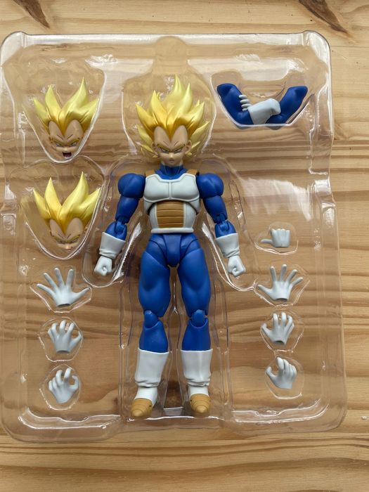SH Figuarts Bandai Super Saiyan Vegeta - awakened super saiyan blood