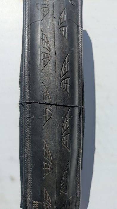 Покришки фолдингові шоссе road fixed gear фікс 23 мм та 20 мм на 700с Continental Vittorio Michelin