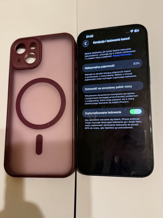 Iphone 14, 128GB bateria 83% , pudełko ,2  etui
