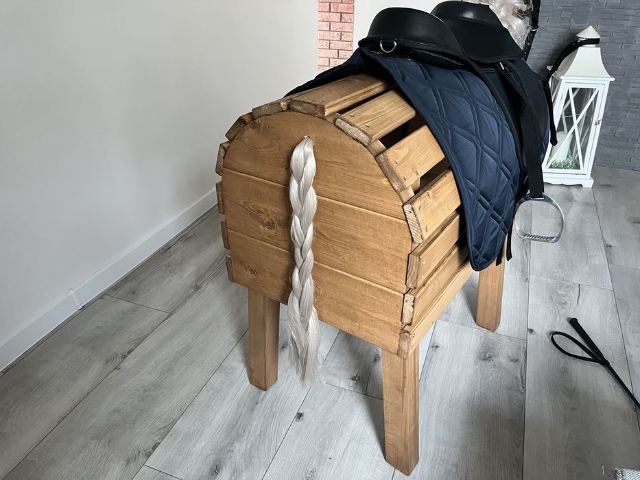 Koń drewniany ogrodowy dla fana koni