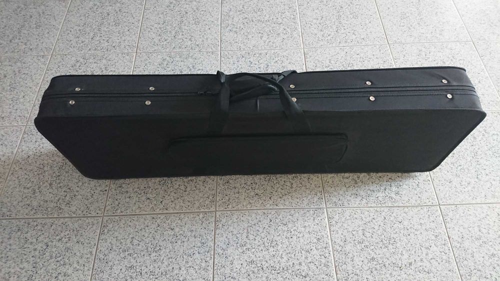 Teclado sintetizador Korg X5D