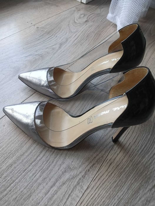 Buty wieczorowe na wysokim obcasie