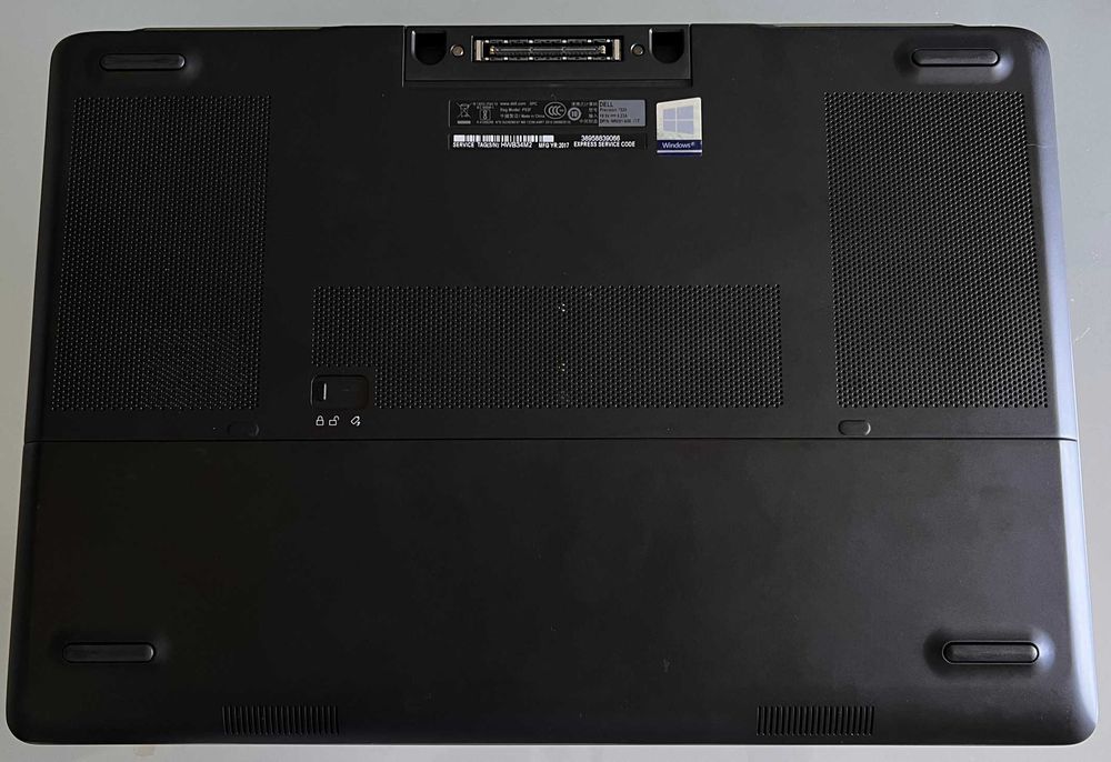 Portátil Dell Precision 7520 | i7-6820HQ | 32GB RAM | SSD 512GB | NVIDIA Quadro M2200 4Gb | FHD 15.6" Notebook Laptop Workstation Gama Profissional