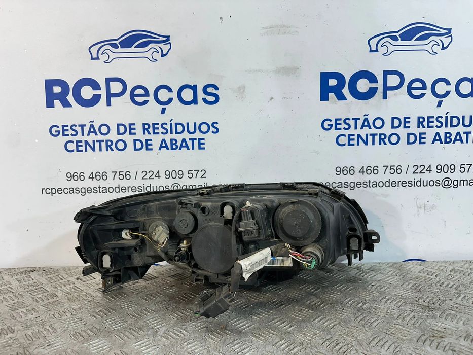 Otica Farol Esquerda Volvo V70 Original