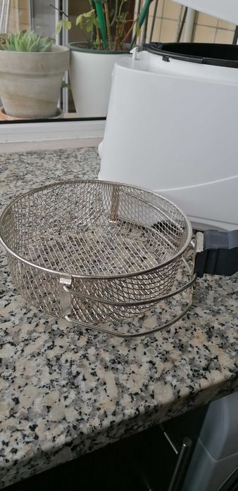 Fritadeira eléctrica marca Electronia