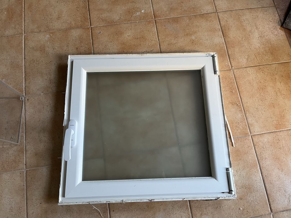 Janela 1 folha (vidro fosco) Technal - aluminio