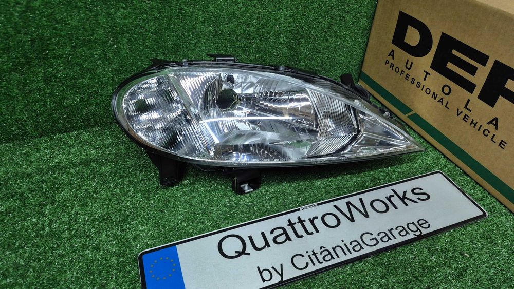 Otica Farol Frente Direita Renault Megane I 1999 Em Diante 551-1134R-LD-EM NOVO