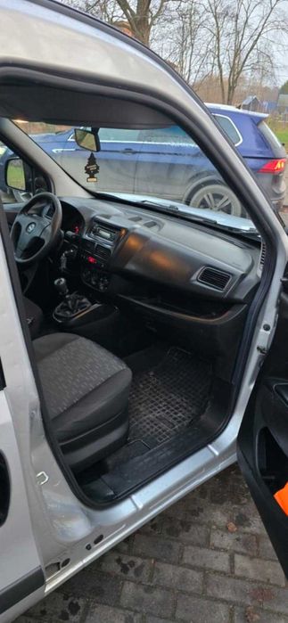 Sprzedam samochód Opel Combo