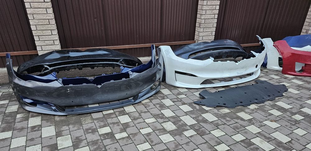 Tesla X S Plaid бампер передний Тесла Х С бампер передній
