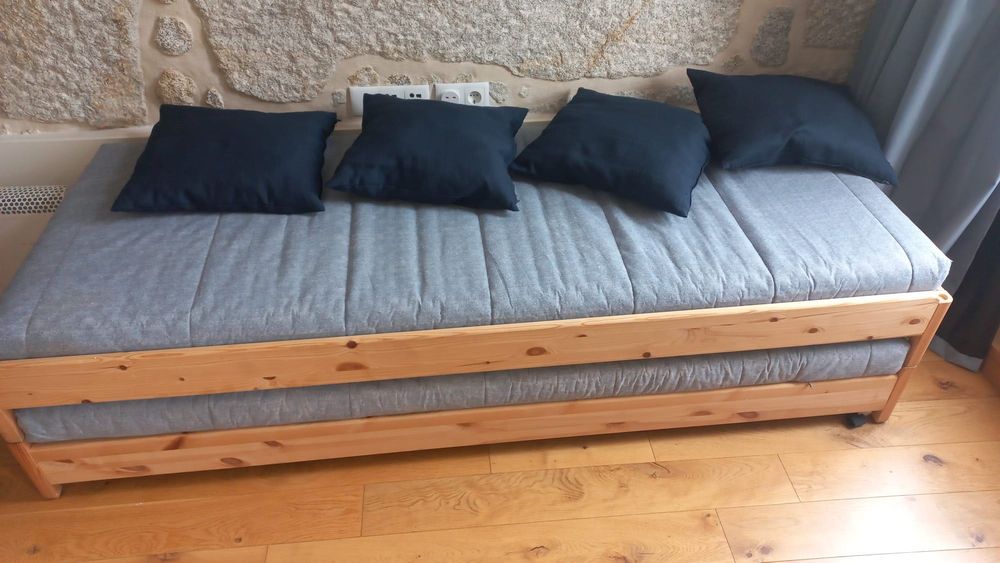Stackable bed with foam mattresses