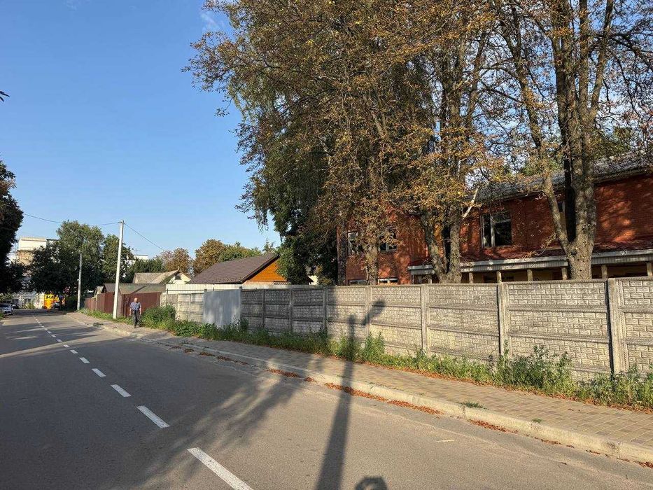 Продам під бізнес 630 м2 на 10 сотках вул Воїнів-Афганців 5, Бровари