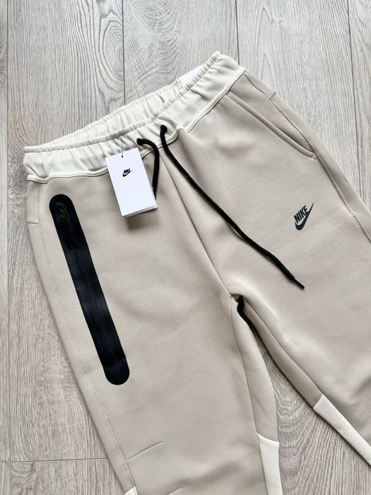Штани Nike Tech Fleece