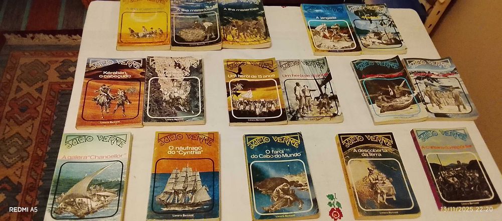 Vendo livros "Julio Verne" da livraria Bertrand