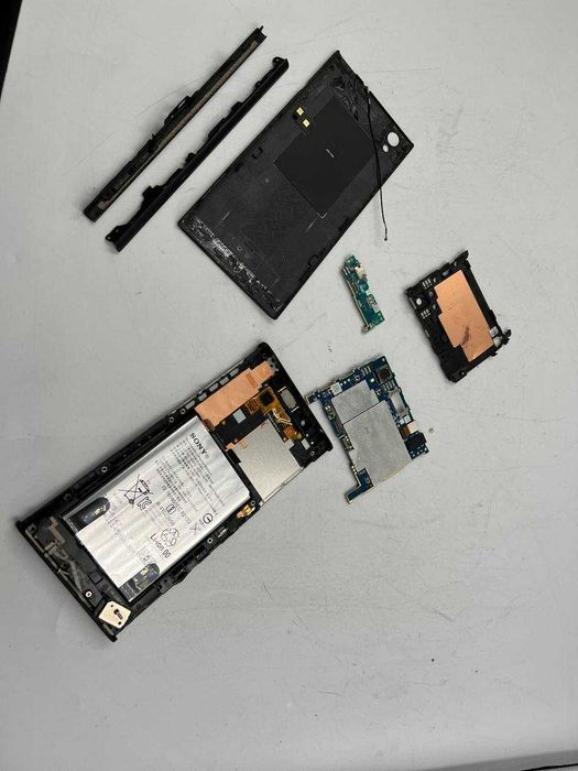 Смартфон Sony Xperia XA1 (G3112)