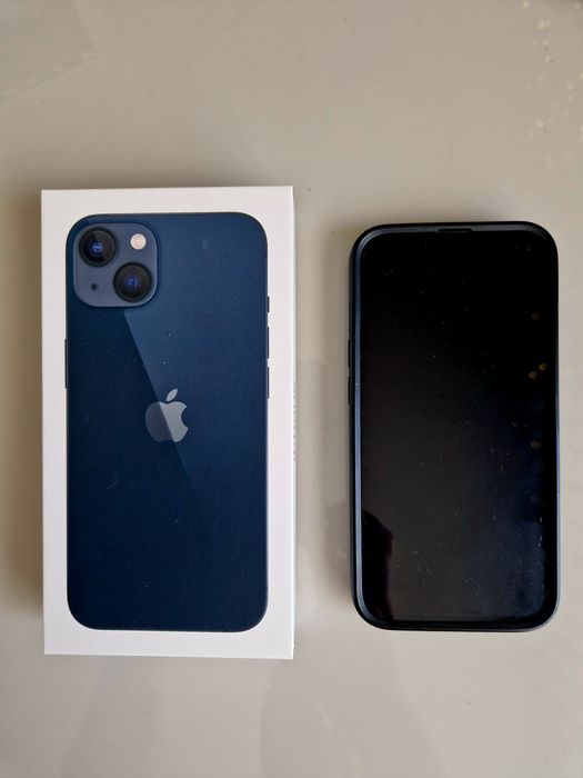 Iphone 13 256 GB  com capa Quadlock