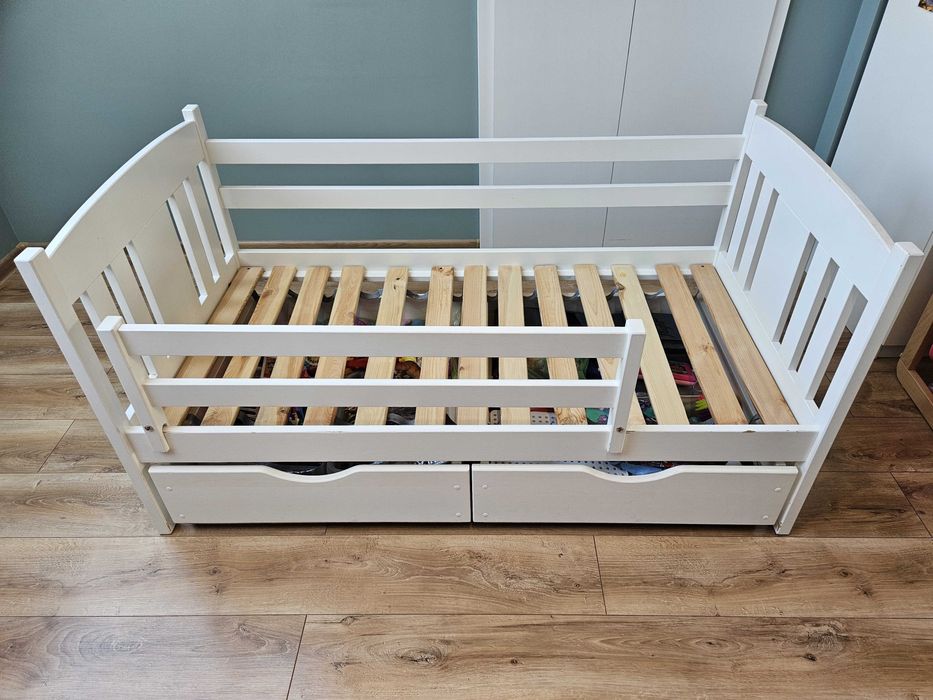 Łóżeczko dziecięce białe z materacem (w cenie) 140x70