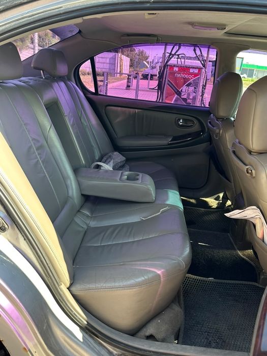 Nissan Maxima A33