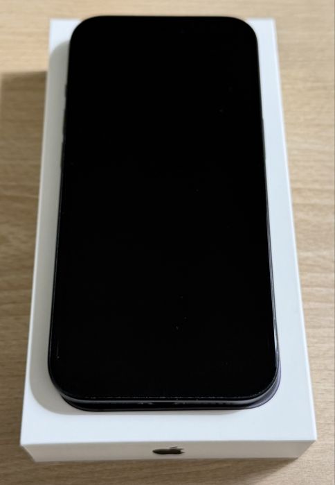 iPhone 15 256 GB Czarny | Dobry stan | 87% baterii | Bez napraw
