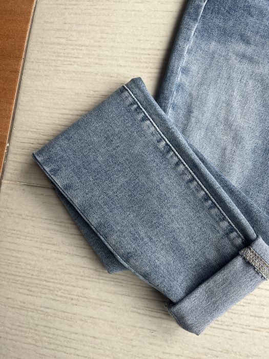 Spodnie jeansowe  nowosć Laulia
