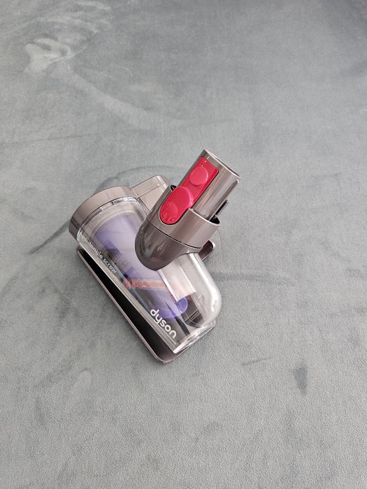 Mini escova motorizada antienredos Dyson V15