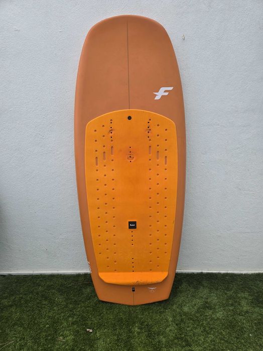Prancha Wingfoil F-One Rocket Wing 5'4, 75Lts,  óptimo estado