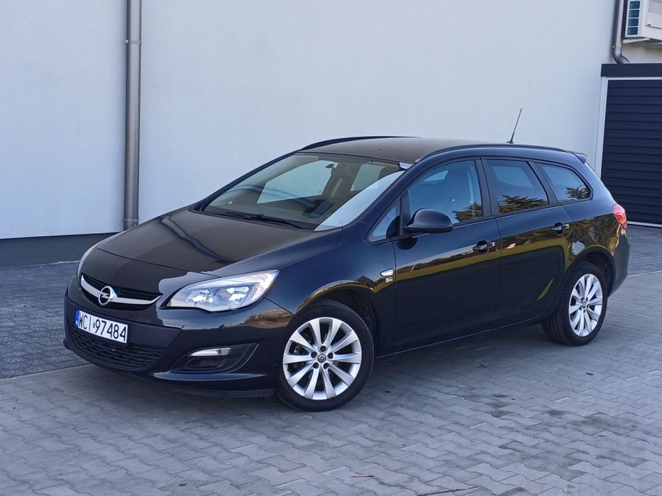 Opel Astra J combi 1.4 turbo benzyna
