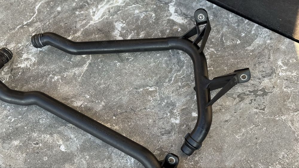 Патрубки охолодження пластикові БМВ Е39 Е46 М54 М52ТУ патрубок бмв е39