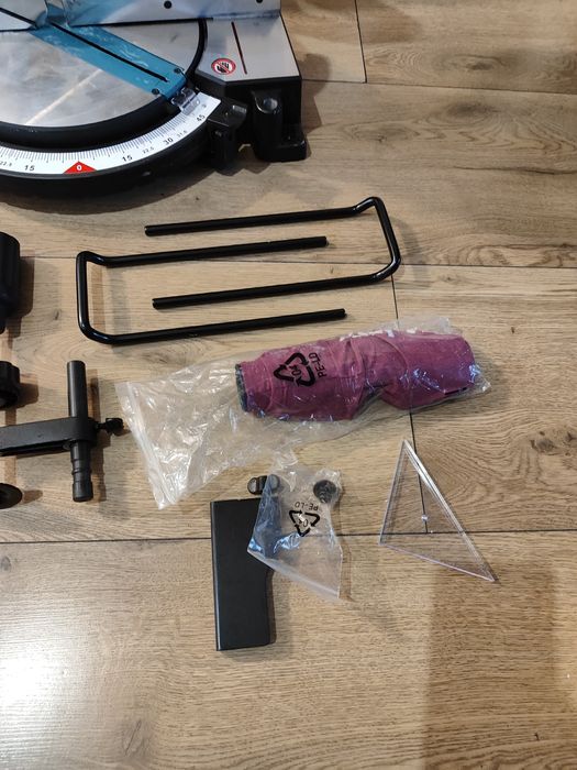 Piła ukosowa Makita MLS100, 1500wat, 255mm