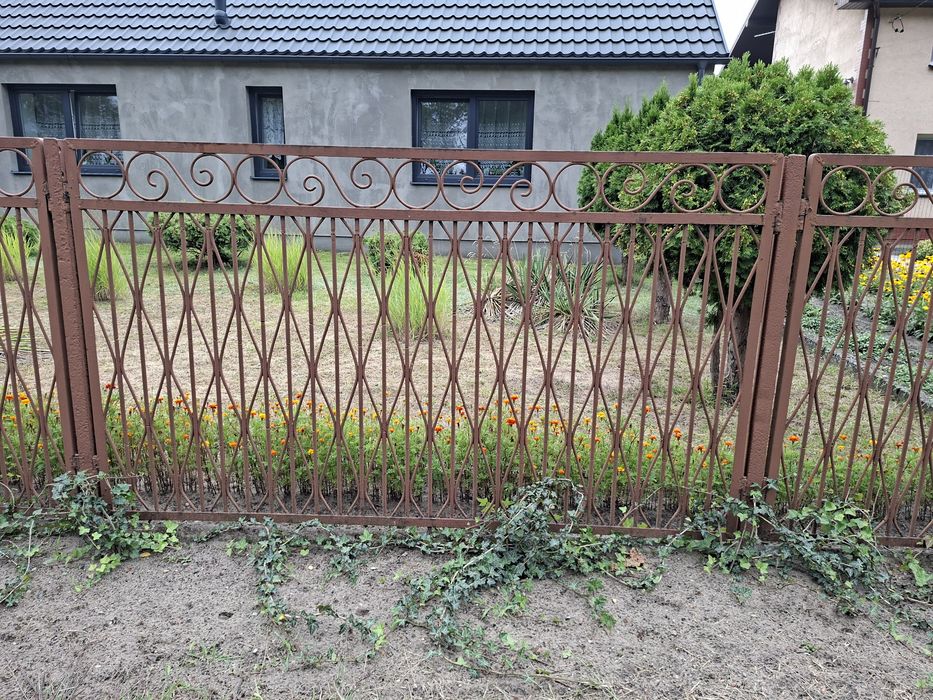 Metalowe ogrodzenie na sprzedaż