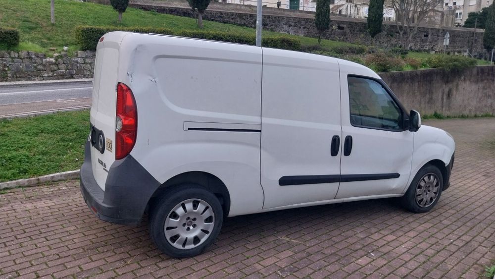 Fiat Doblo Maxi Multijet Van 2011
