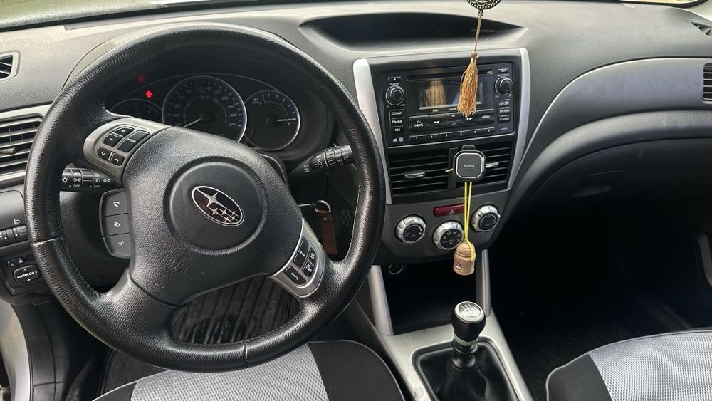 продам Subaru Forester  2013