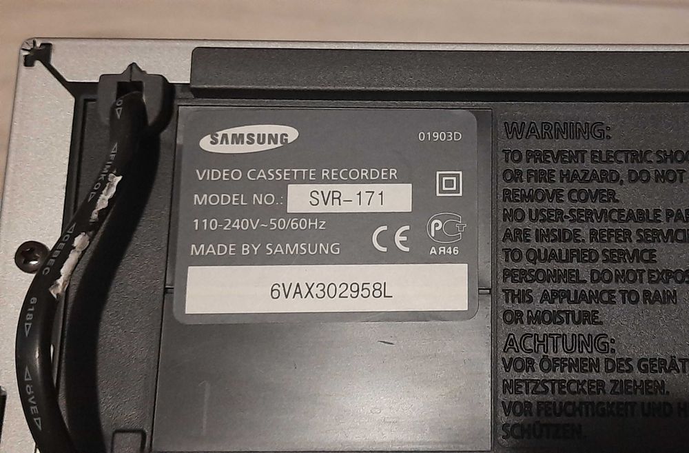 Видеомагнитофон Samsung SVR-171