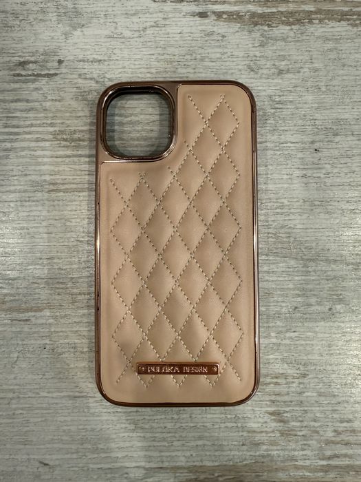 Чехол на iPhone 13
