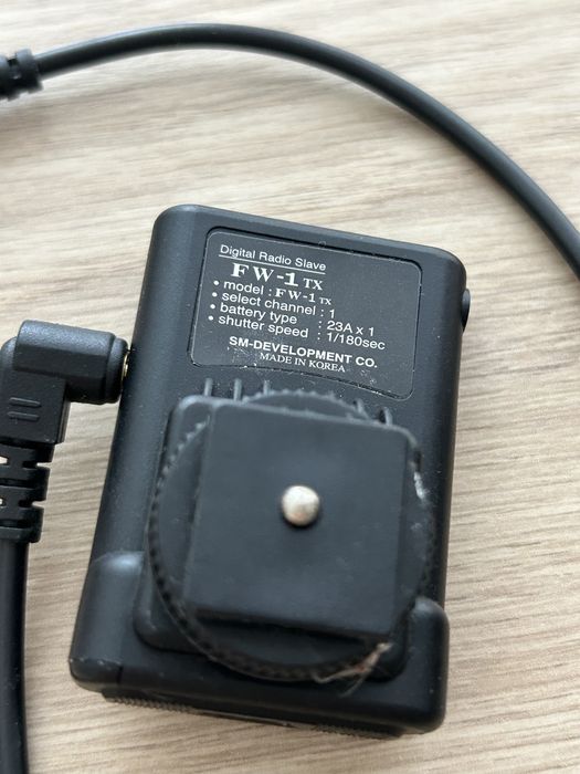 Radiowy odbiornik do lamp blyskowych