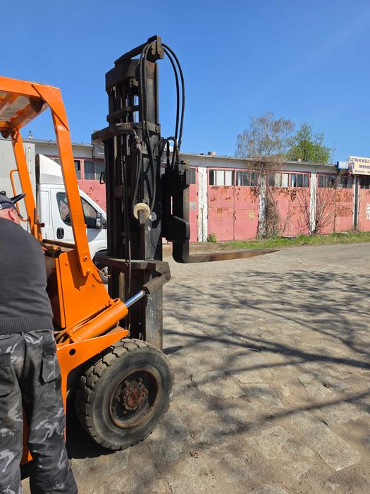 Wózek widłowy DIESEL (silnik mercedes)