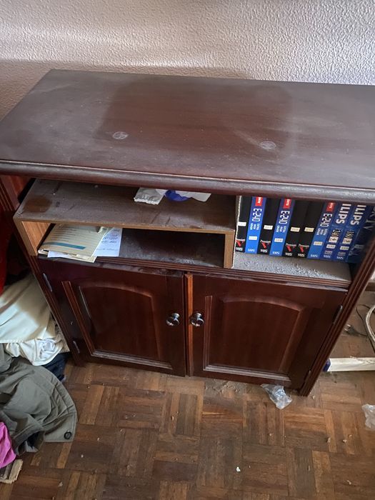 Movel com rodas de quarto de base para sua tv