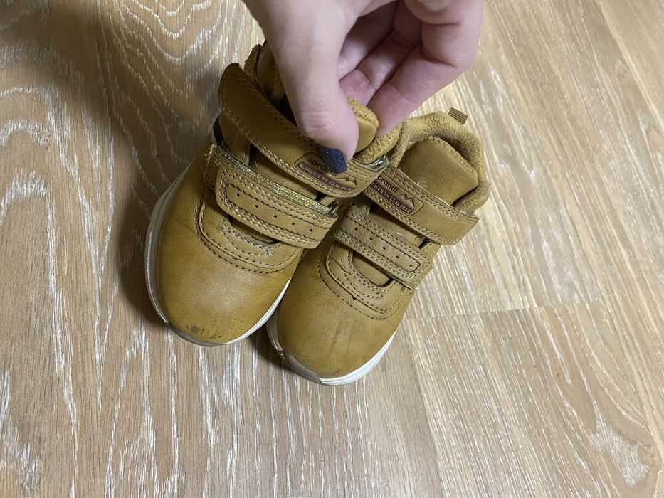 Черевики,чобітки осінні ,дитячі