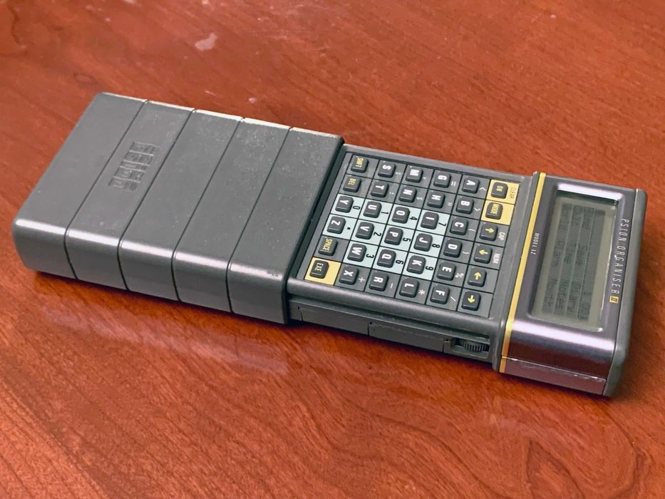 PSION - Advanced Personal Organizer and Hand-Held Computer