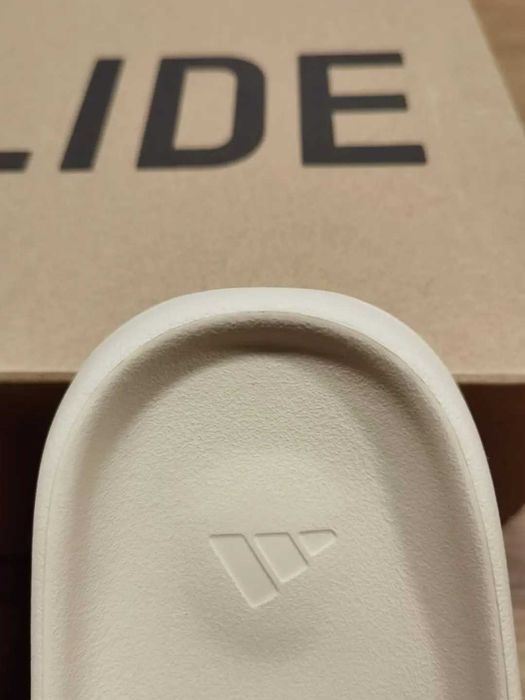 adidas_Yeezy_Slide_Bone  r. 40,5