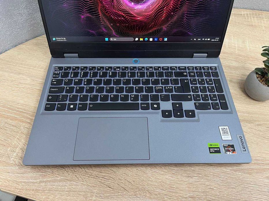 Lenovo loq 15ARP9HS FullHD144Hz R7-7435HS RTX4060 8GB 24DDR5/SSD512