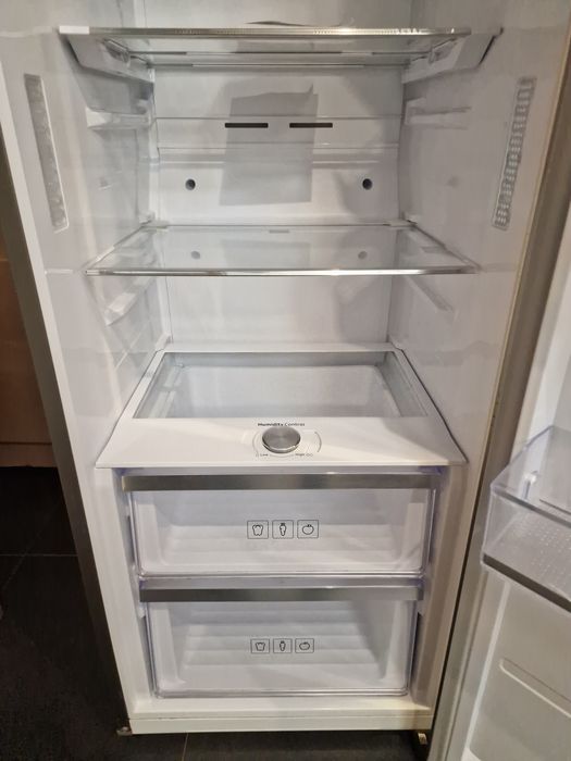 Frigorífico Samsung 387L, como novo