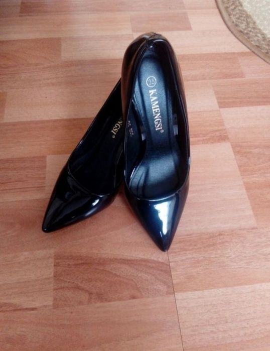 Туфлі. Лодочки. Туфли