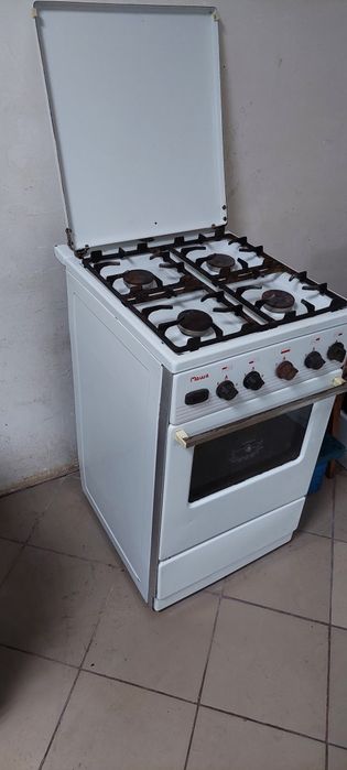 Продам газову плиту