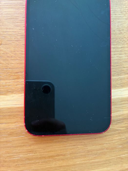 iPhone 13 versão red