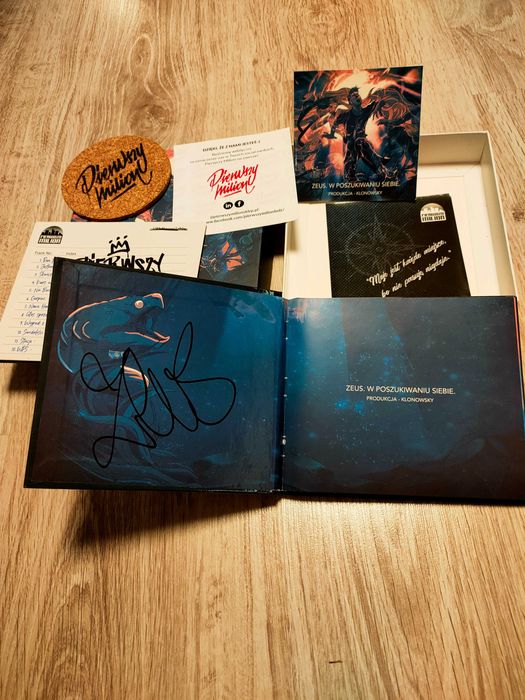 CD box ZEUS z AUTOGRAFEM W poszukiwaniu siebie