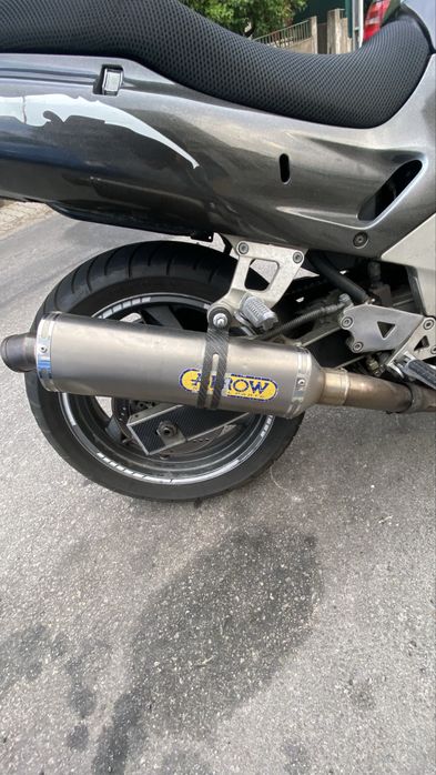 Kawasaki zzr 600