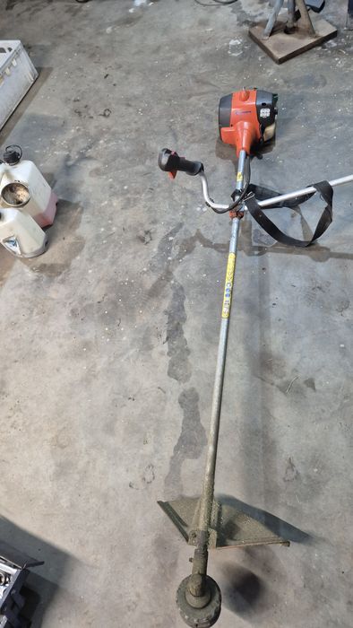 Kosa spalinowa  husqvarna